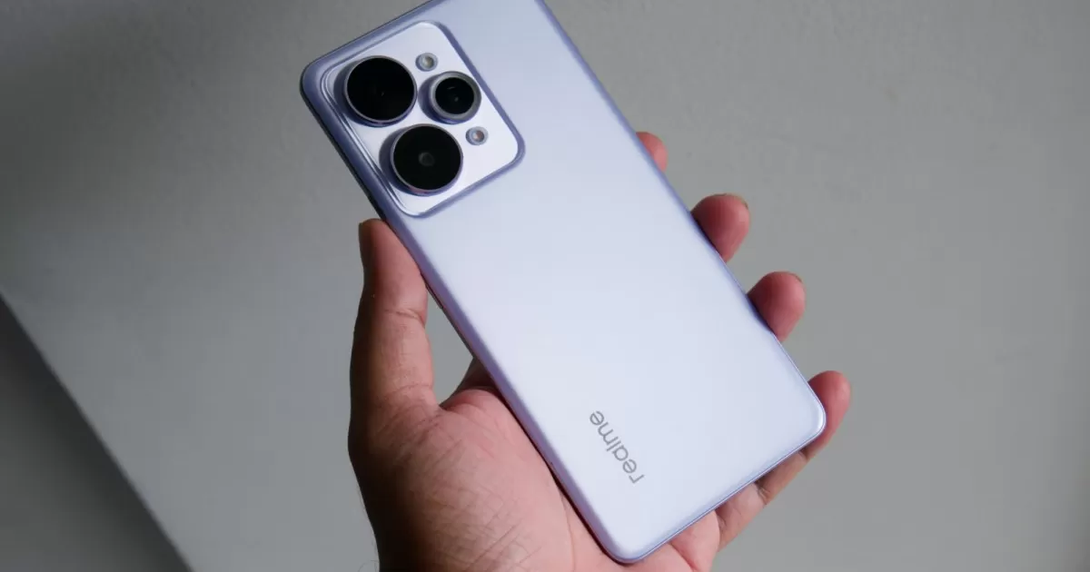 Realme 15 Pro 5G Review (2025): A Flagship Experience on a Budget